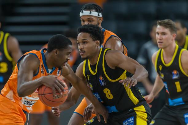 调整他的战 调整他的战