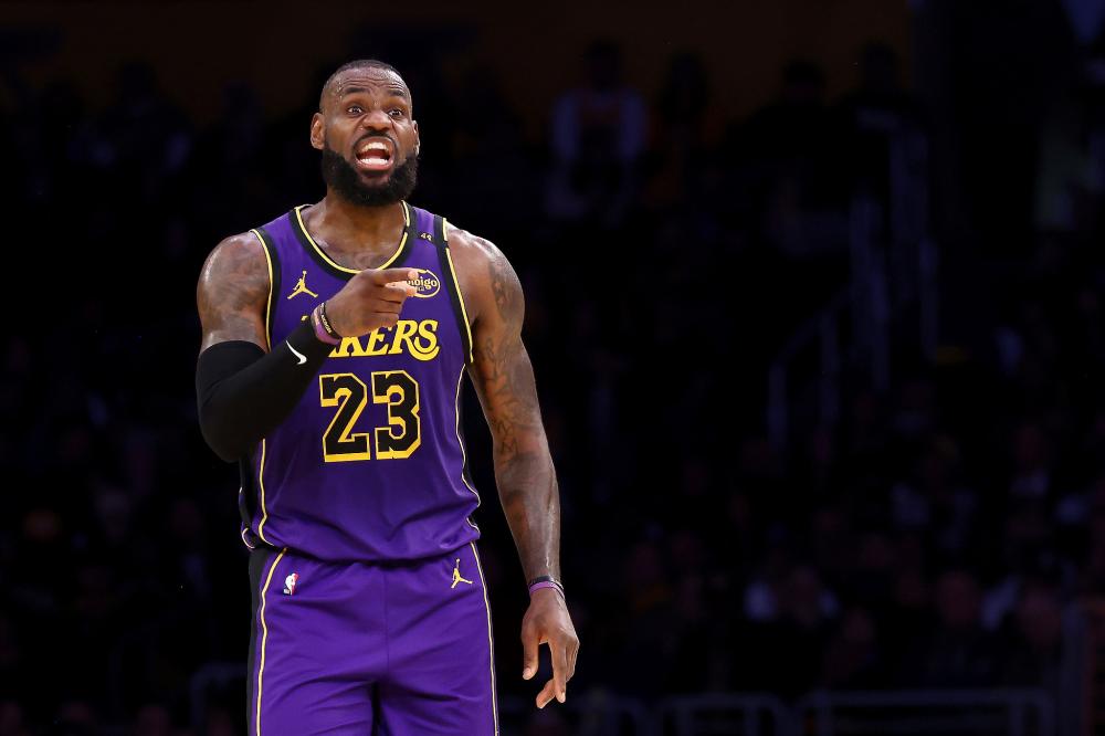 员走过相似 员走过相似