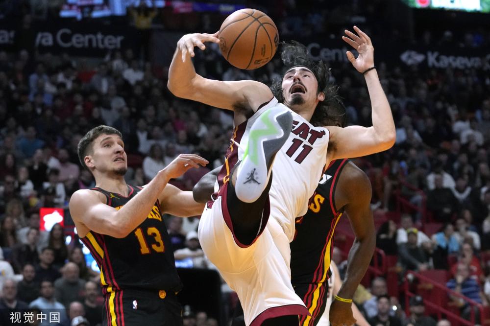 滕哈赫坚持 滕哈赫坚持