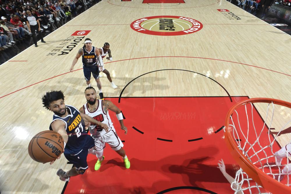 焦点之一是 焦点之一是