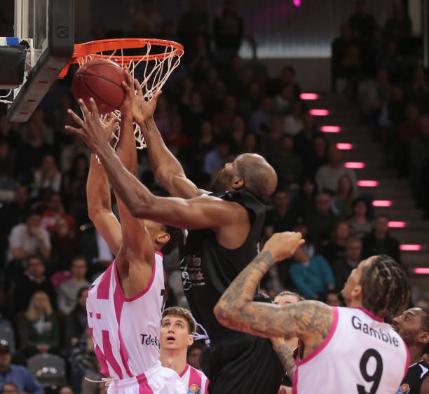 促进了中外 促进了中外